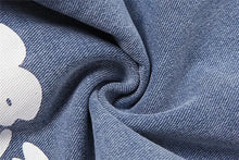 Load image into Gallery viewer, Flower Print Blue Jeans