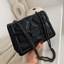Load image into Gallery viewer, Mauri Crossbody Leather Bag