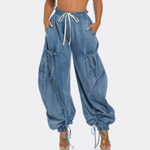 Load image into Gallery viewer, Denim Spliced Lace Up Jeans
