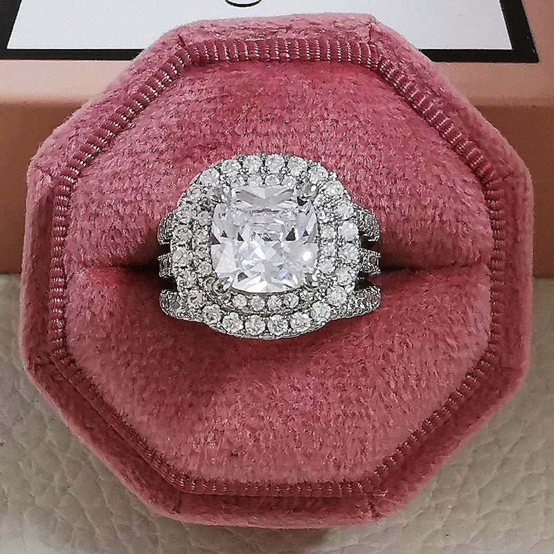 Big Luxury Vintage Retro Ring