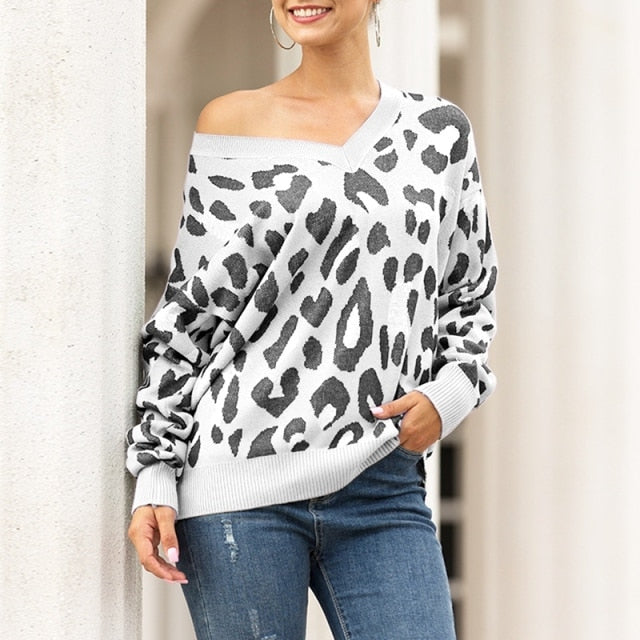 Women's Sweater Fashion Large Leopard Jacquard V-Neck Sweater